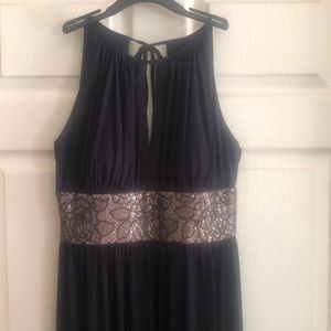 Women’s long dress, formal/semi formal gown size 8
